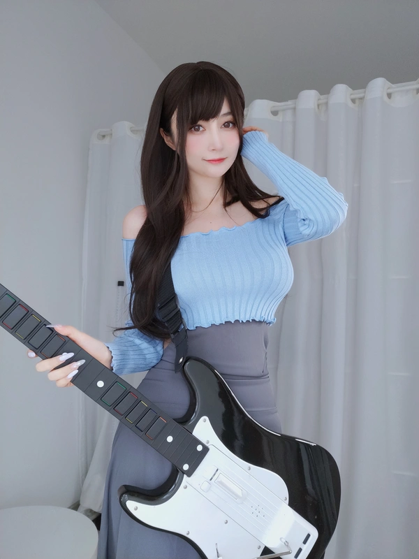 自撮り Vol.59 吉他妹妹 - 白银81